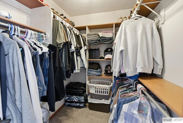 714 N Madison Street, Papillion, NE 68046