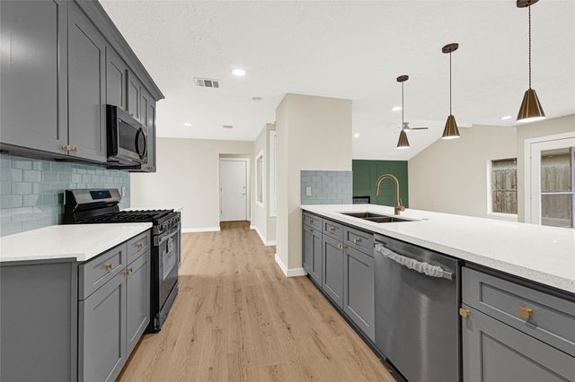 6507 Paso Del Sol Drive, Houston, TX 77083