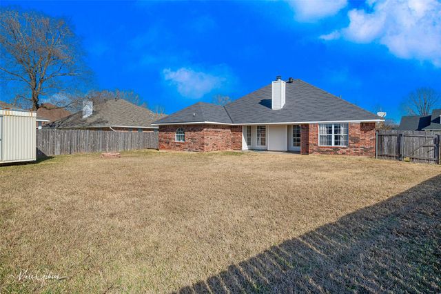 5782 Bayou Drive, Bossier City, LA 71112