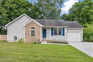 6008 Autumn Oaks Lane, Knoxville, TN 37921