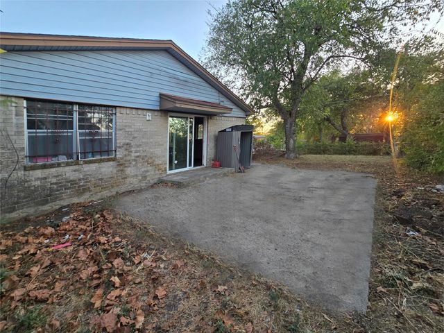7309 Broken Tree Trail, Dallas, TX 75232