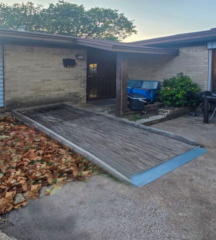 7309 Broken Tree Trail, Dallas, TX 75232