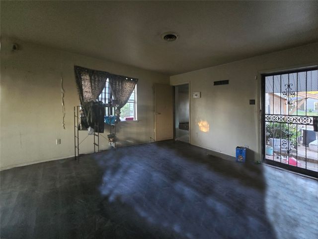 7309 Broken Tree Trail, Dallas, TX 75232