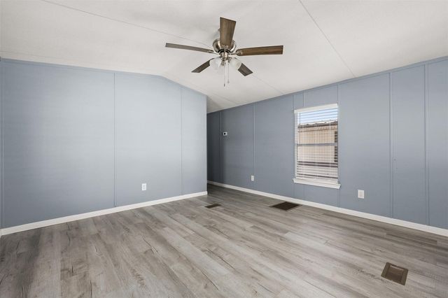 2222 N Austin Avenue 44, Pearland, TX 77581