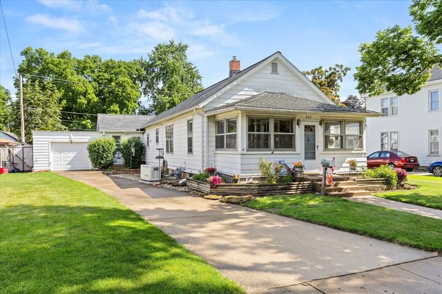 832 E Jefferson Street, Morris, IL 60450