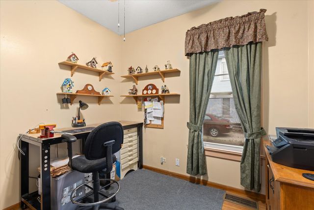 832 E Jefferson Street, Morris, IL 60450