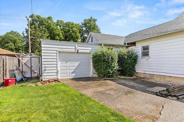 832 E Jefferson Street, Morris, IL 60450