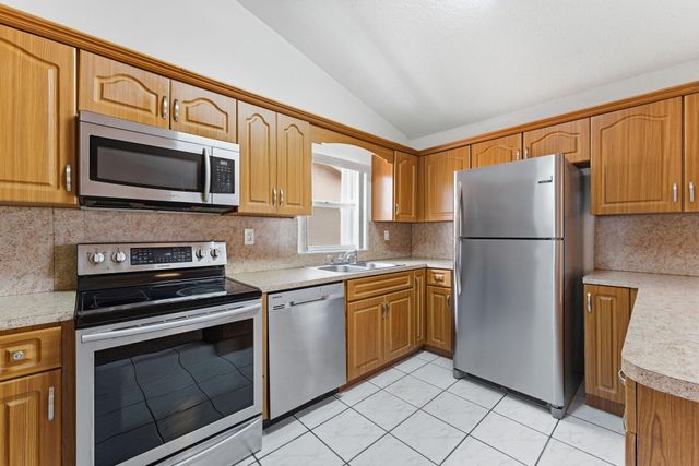 19035 NW 54th Place, Miami Gardens, FL 33055