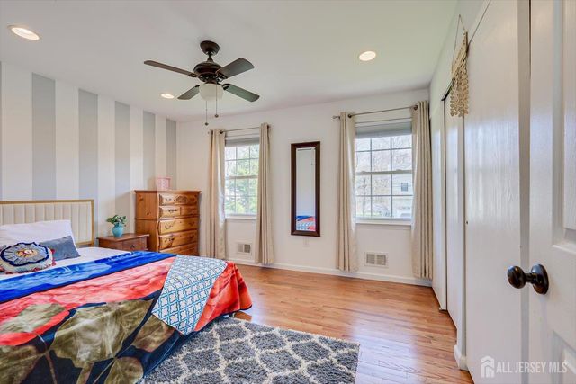 16 Universal Avenue, South Plainfield, NJ 07080