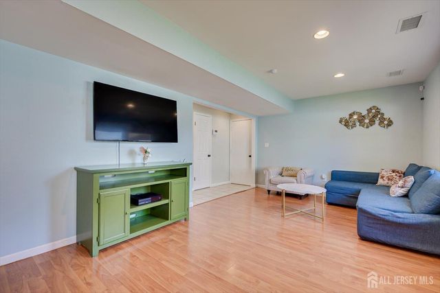 16 Universal Avenue, South Plainfield, NJ 07080