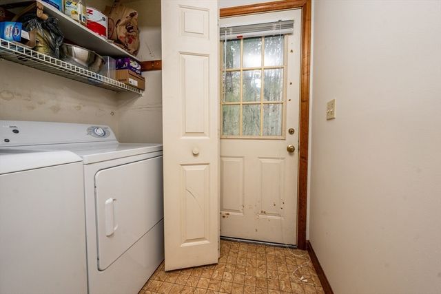 192 Sandy Valley Rd, Barnstable, MA 02648