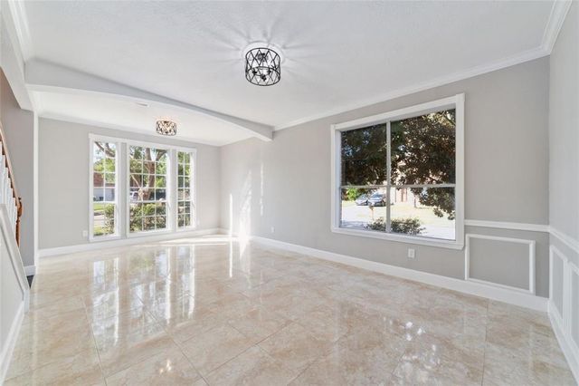 457 Corridor Way, Stafford, TX 77477