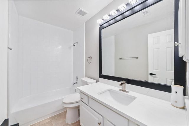 457 Corridor Way, Stafford, TX 77477