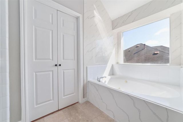 457 Corridor Way, Stafford, TX 77477