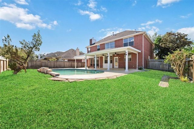 457 Corridor Way, Stafford, TX 77477
