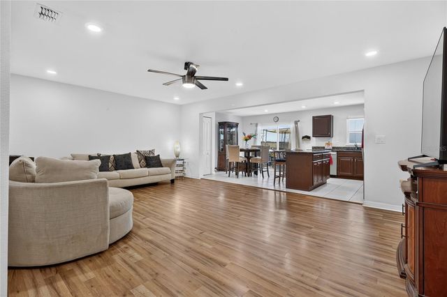 3747 WOODBURY HILL LOOP, Lakeland, FL 33810