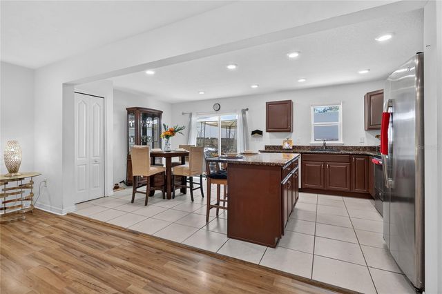 3747 WOODBURY HILL LOOP, Lakeland, FL 33810