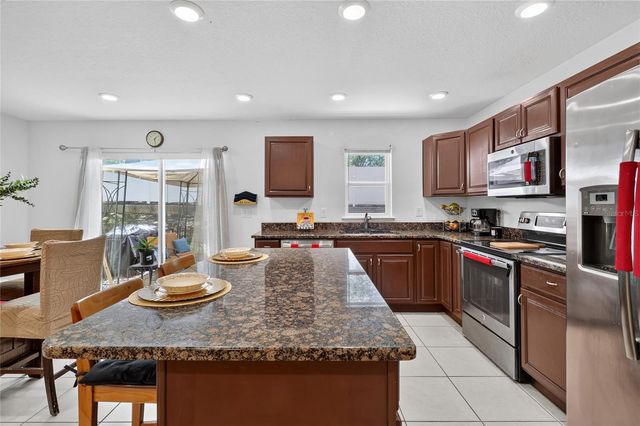 3747 WOODBURY HILL LOOP, Lakeland, FL 33810