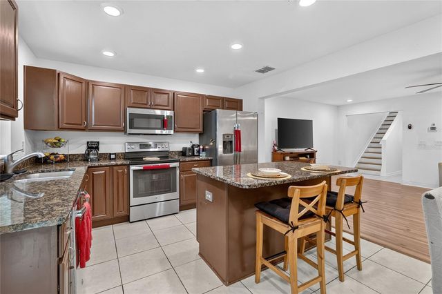 3747 WOODBURY HILL LOOP, Lakeland, FL 33810