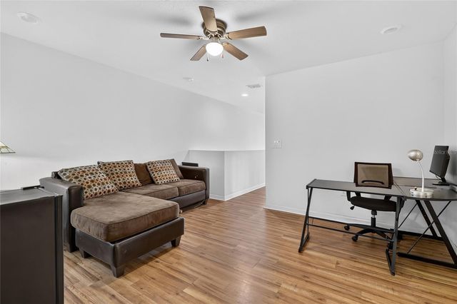 3747 WOODBURY HILL LOOP, Lakeland, FL 33810