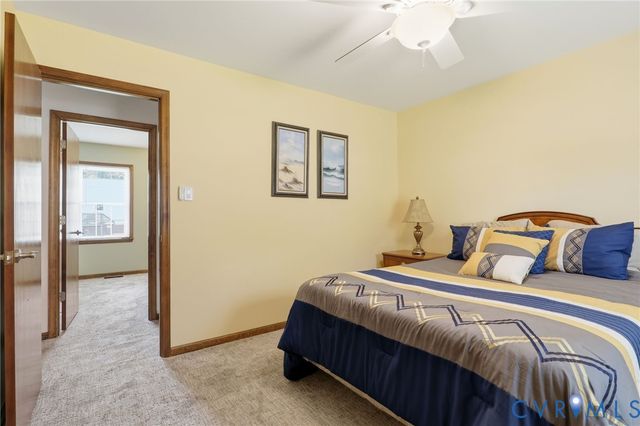 11607 Parrish Branch Cir, Midlothian, VA 23112