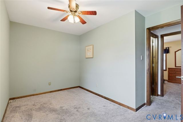 11607 Parrish Branch Cir, Midlothian, VA 23112