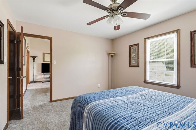 11607 Parrish Branch Cir, Midlothian, VA 23112