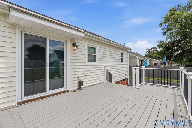 11607 Parrish Branch Cir, Midlothian, VA 23112