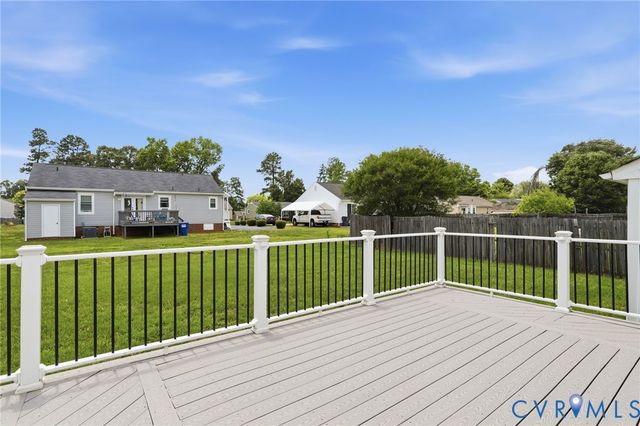 11607 Parrish Branch Cir, Midlothian, VA 23112