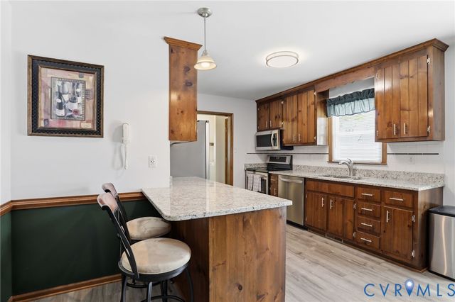 11607 Parrish Branch Cir, Midlothian, VA 23112