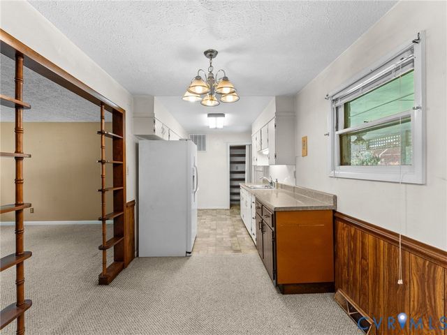 3017 Sherwood Ln, Hopewell, VA 23860