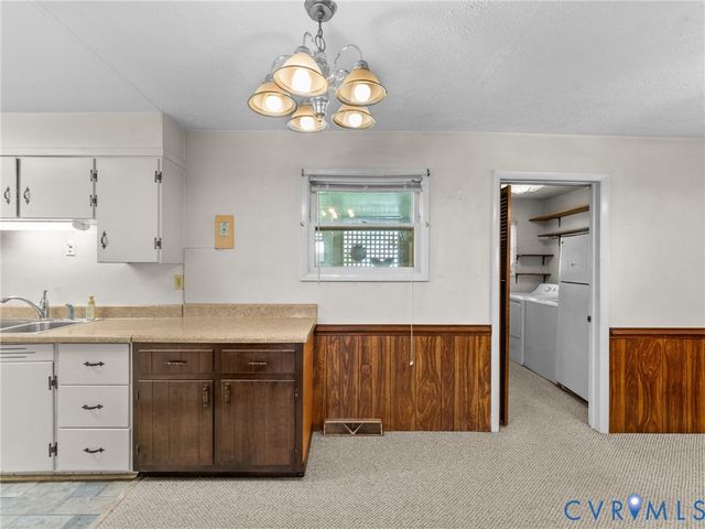 3017 Sherwood Ln, Hopewell, VA 23860