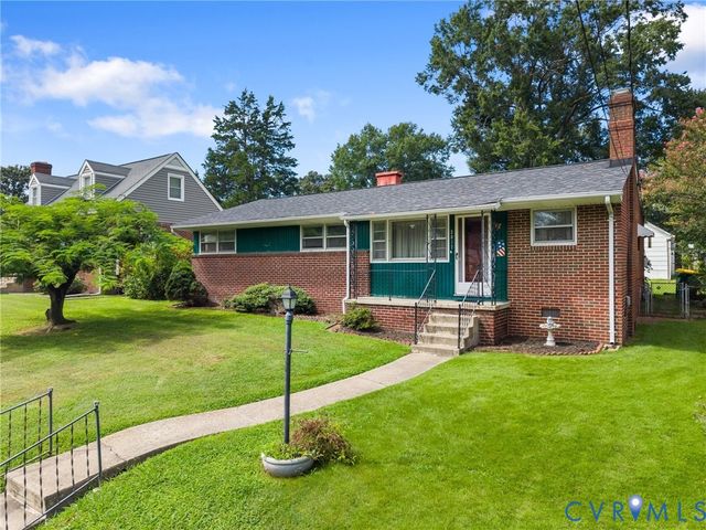 3017 Sherwood Ln, Hopewell, VA 23860