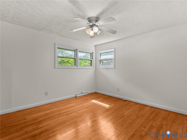 3017 Sherwood Ln, Hopewell, VA 23860