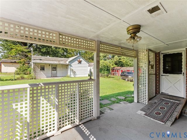 3017 Sherwood Ln, Hopewell, VA 23860