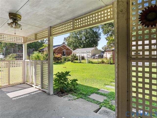 3017 Sherwood Ln, Hopewell, VA 23860