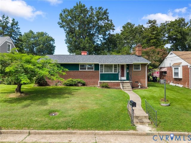 3017 Sherwood Ln, Hopewell, VA 23860