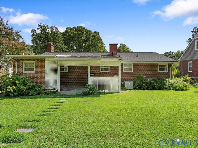 3017 Sherwood Ln, Hopewell, VA 23860
