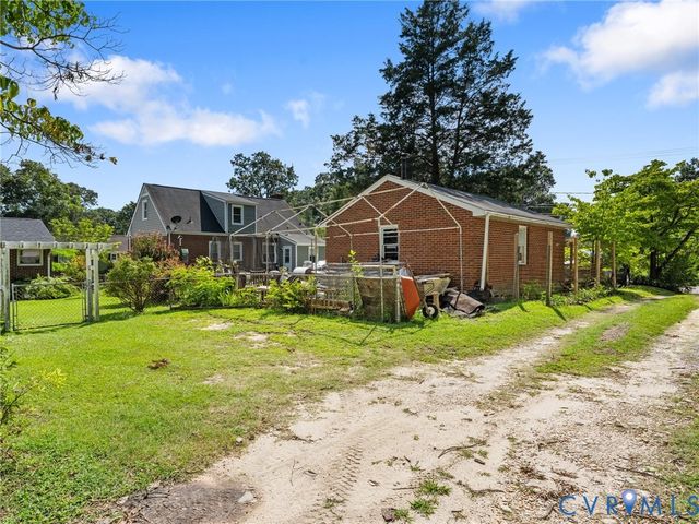 3017 Sherwood Ln, Hopewell, VA 23860