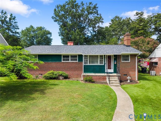 3017 Sherwood Ln, Hopewell, VA 23860