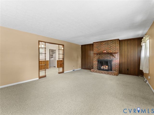 3017 Sherwood Ln, Hopewell, VA 23860