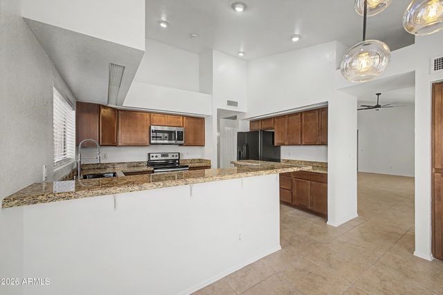 7810 W BLOOMFIELD Road, Peoria, AZ 85381