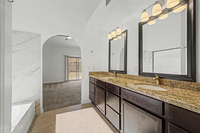 7810 W BLOOMFIELD Road, Peoria, AZ 85381
