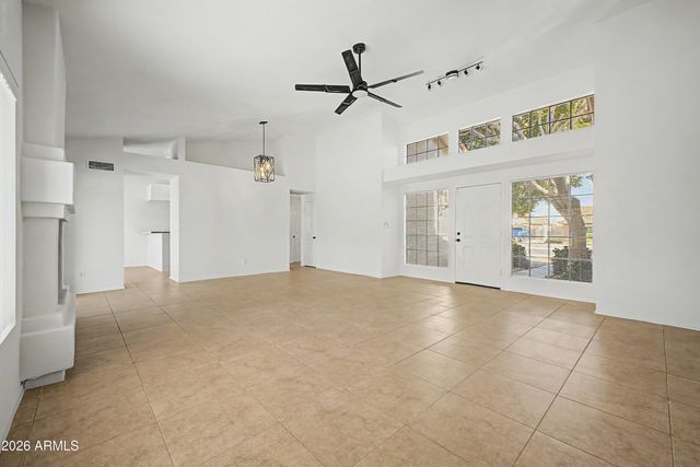 7810 W BLOOMFIELD Road, Peoria, AZ 85381