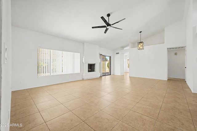 7810 W BLOOMFIELD Road, Peoria, AZ 85381