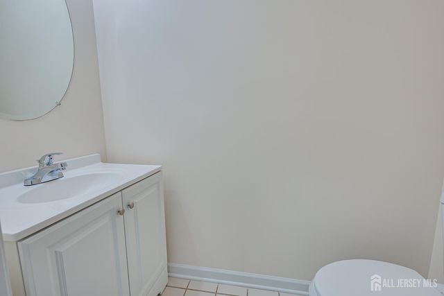 56 Forest Drive, Piscataway, NJ 08854