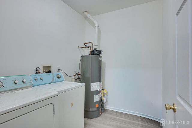 56 Forest Drive, Piscataway, NJ 08854