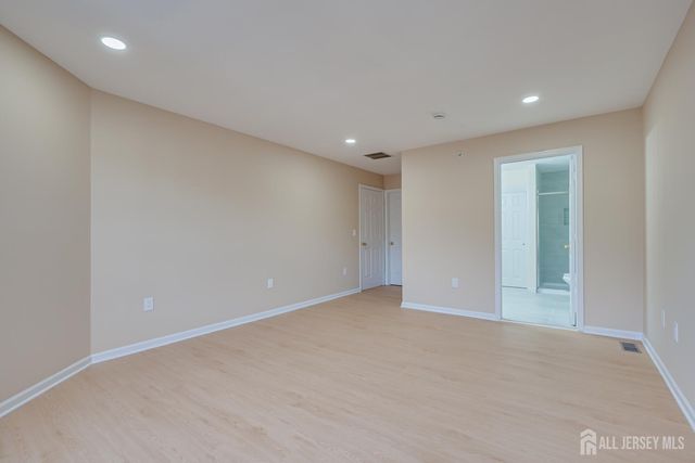 56 Forest Drive, Piscataway, NJ 08854