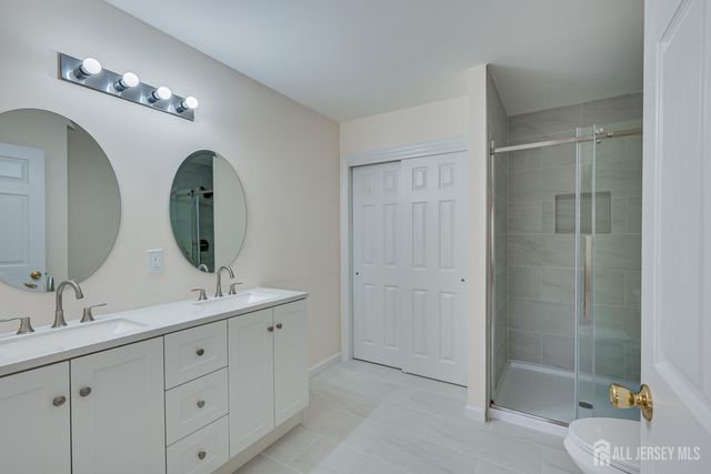 56 Forest Drive, Piscataway, NJ 08854