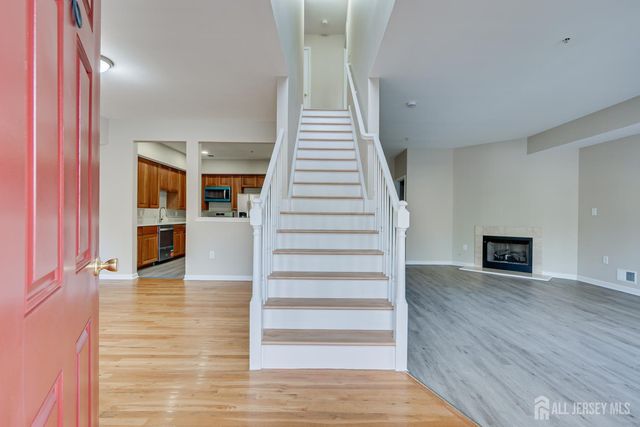 56 Forest Drive, Piscataway, NJ 08854